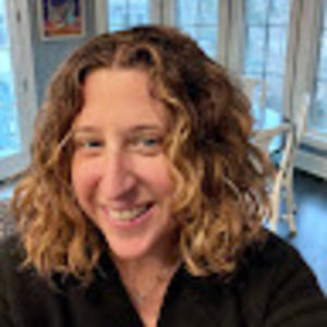 Meet your Posher, Yvette